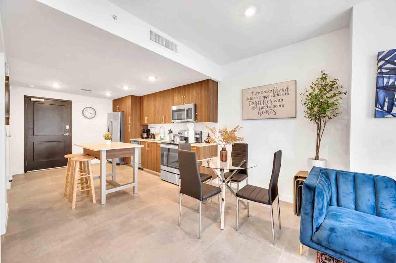 Charming Apt In The Heart Of Downtown With Free Parking Miami Kültér fotó